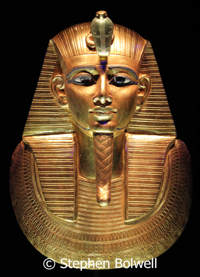 It was another 'no brainer'. We would go and see KIng Tut's extensive and exceptional burial tat.